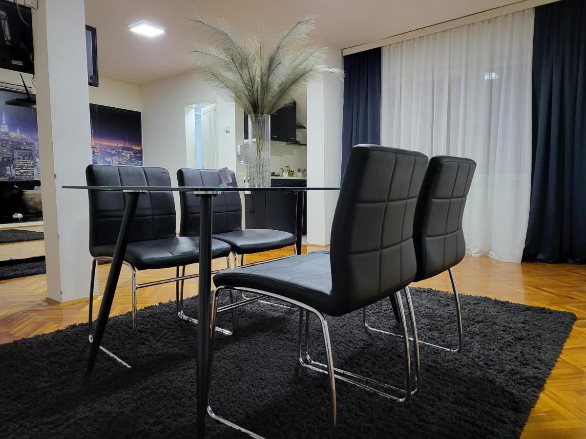 Pančevo Apartments Vila White House מראה חיצוני תמונה