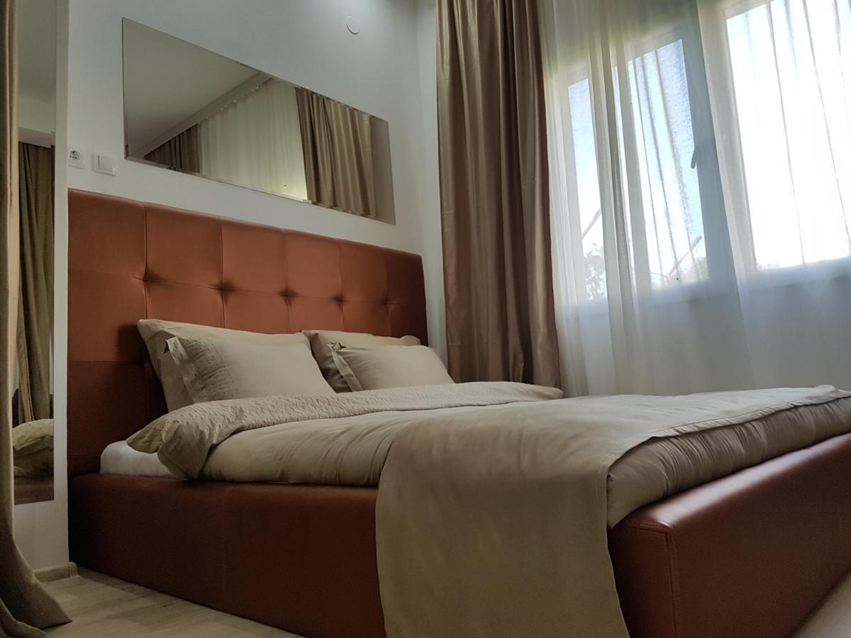 Pančevo Apartments Vila White House מראה חיצוני תמונה